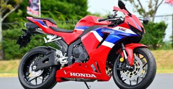 Honda-CBR600RR-2024-1